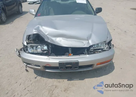 1997 Honda Accord Lx из США, поврежденный, VIN 1HGCD5637VA144132